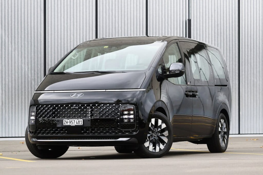 Hyundai Staria