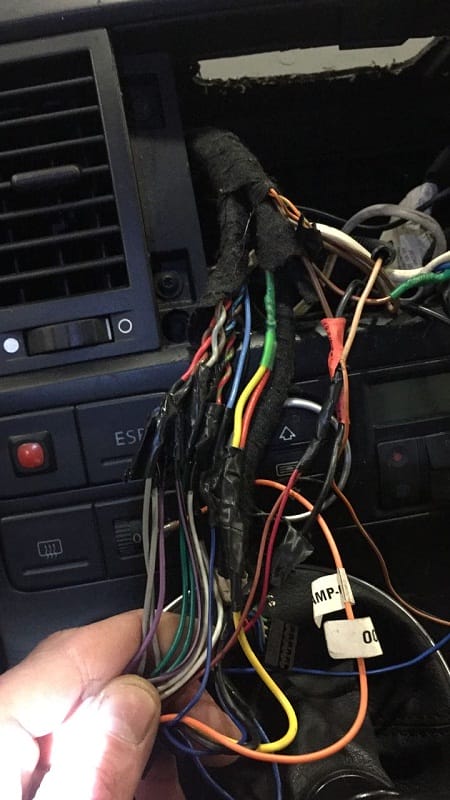 Ремонт штатных головных устройств в Екатеринбурге